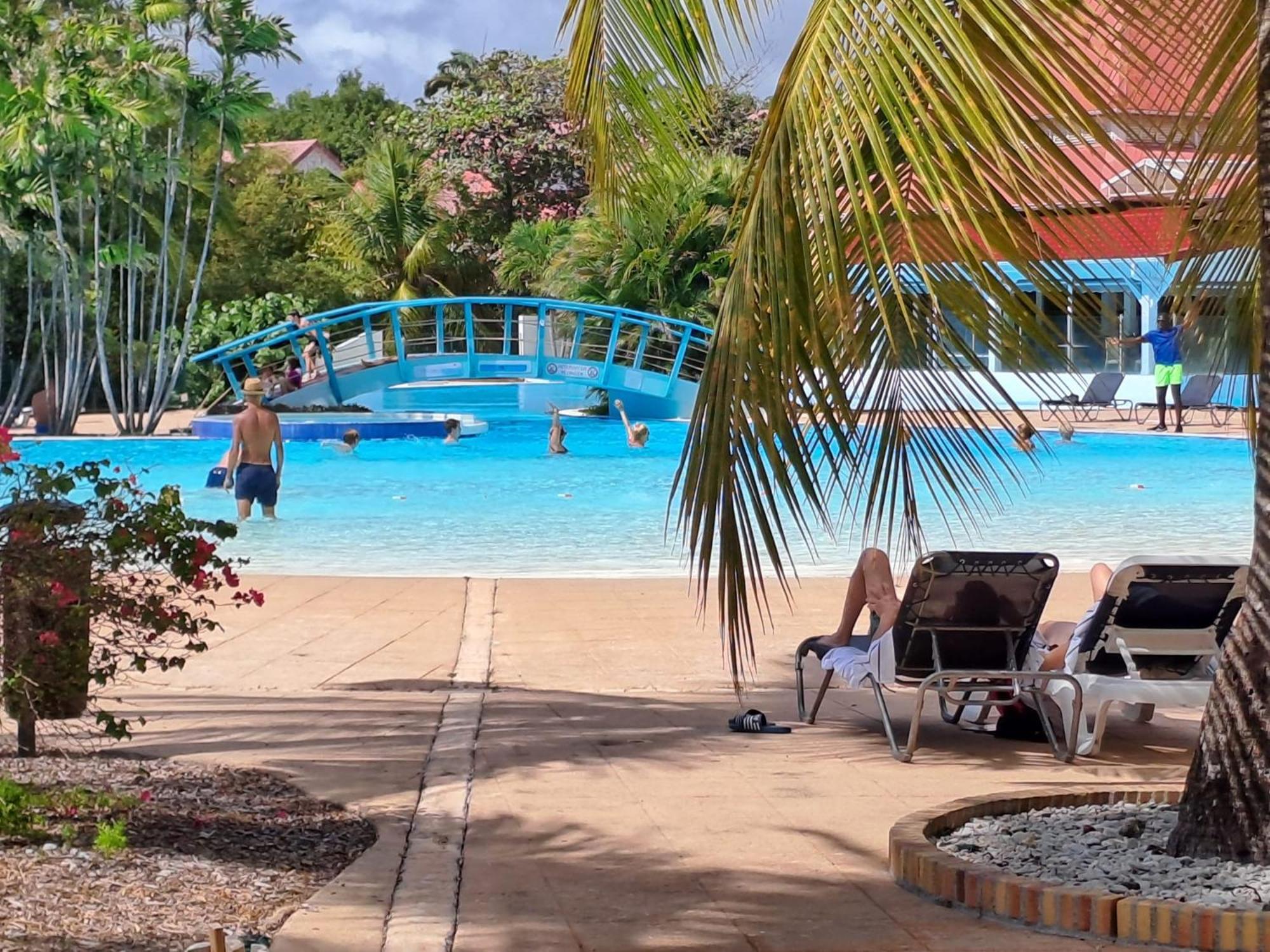 Grand Studio Vue Mer Exceptionnelle, Piscines, Plages. Sainte-Anne  Exterior foto